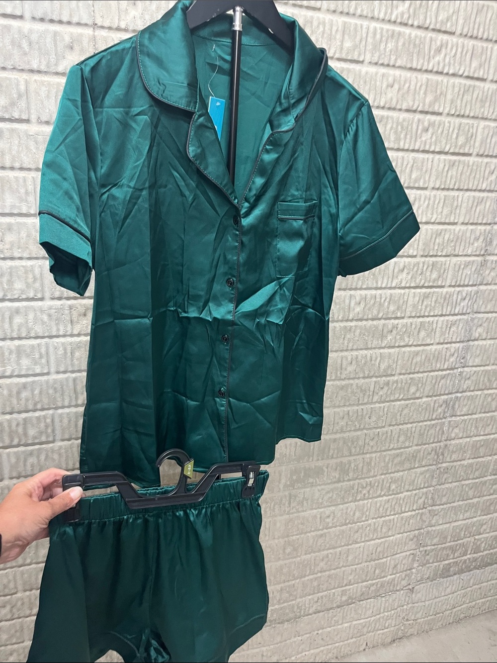 Cupshe Emerald Green Girls Satin Short Pajama Set